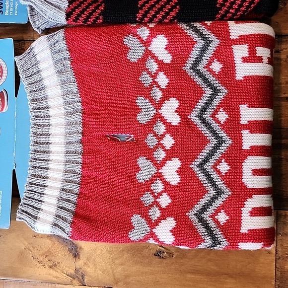 Set of 2 Pet Sweaters - size Medium - Picture 3 of 16